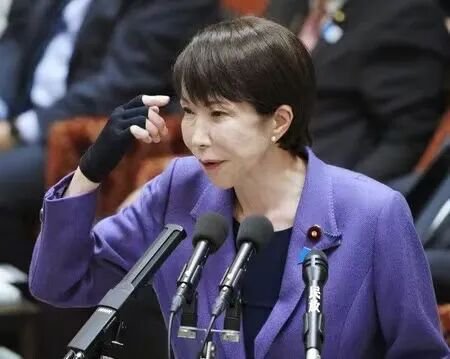 现场曝光，高市早苗被批：像“黑社会头目威胁下属”