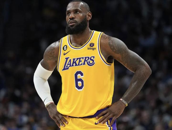  考辛斯挺身而出，力挺詹姆斯；湖人未来虽重要，传奇不容贬低。 体育新闻 考辛斯挺身而出，力挺詹姆斯；湖人未来虽重要，传奇不容贬低。 体育新闻 考辛斯挺身而出，力挺詹姆斯；湖人未来虽重要，传奇不容贬低。 体育新闻