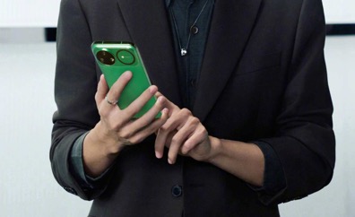  存储芯片价格显著攀升，华为手机保持稳定，成为当下明智选择 手机评测