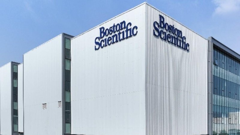  国产芯片应用路径：从硬件替换到商业价值闭环的实施指南 IT技术