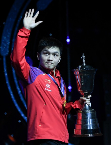  那个在绝境中为国乒扛下所有的男人，为何一次次被迫说“自愿”？ 体育新闻