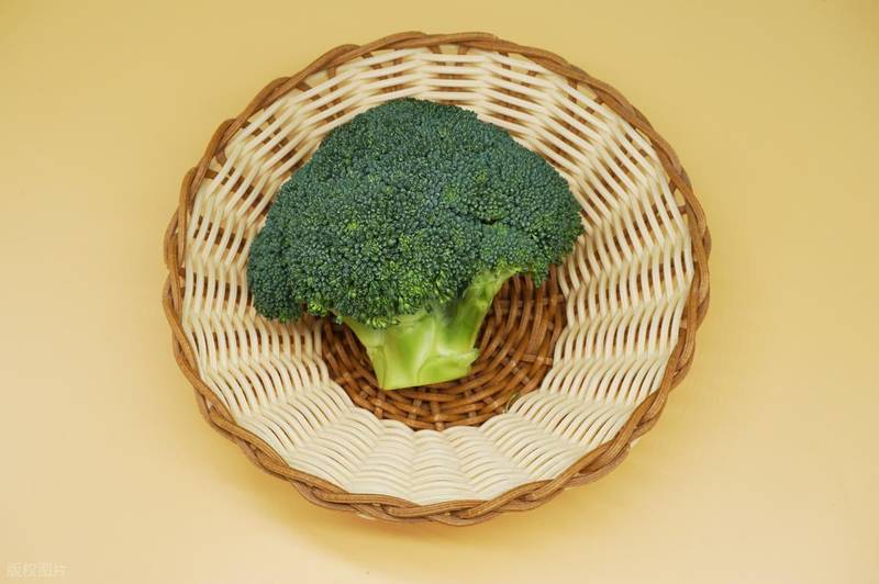  增肌的本质是合成代谢：七类营养素如何驱动肌肉蛋白质合成 健康养生