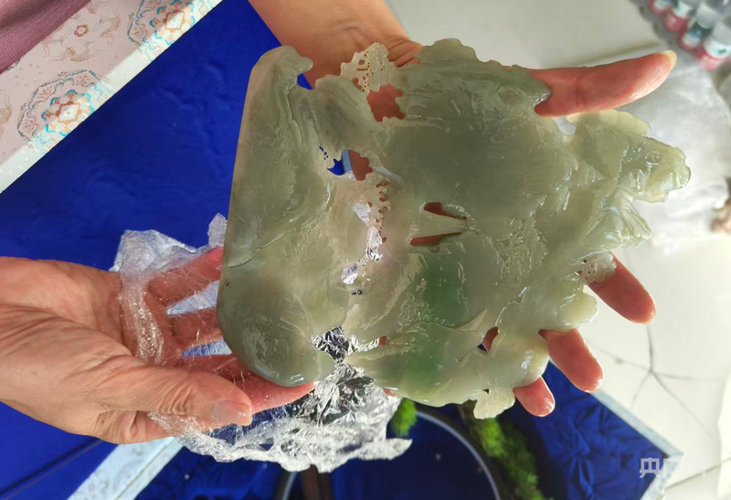  私域直播玉石诈骗的底层逻辑：拆解“剧本杀”式套路的运作机制与风控要点 新闻